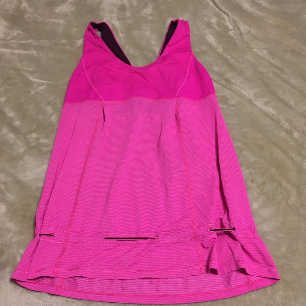 Lululemon pink workout tank w/ tie thought bottom